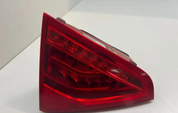 Audi A5 8T 8F Tailgate rear/tail lights 8T0945093C 21200100 13912