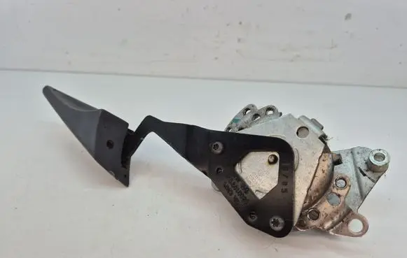 Volkswagen Touran I Seat adjustment assembly 8313993J
