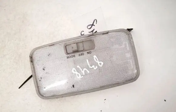 Toyota Yaris Rear seat light