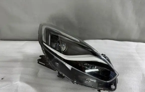Opel Zafira C Headlight/headlamp 13472663