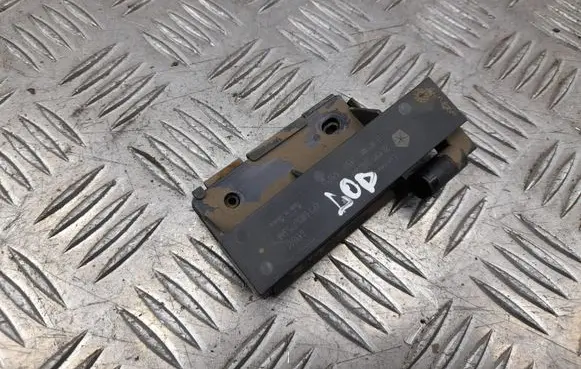 Dodge Challenger Keyless (KESSY) go control unit/module 68067753AA
