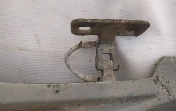 BMW X5 E53 Tailgate/trunk/boot hinge