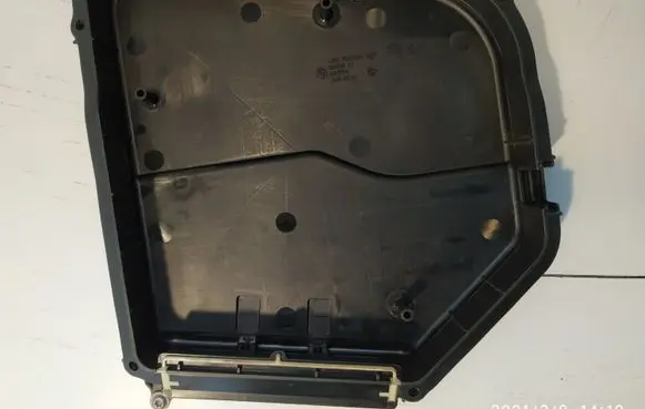 BMW 5 F10 F11 Fuse box cover 12907555152
