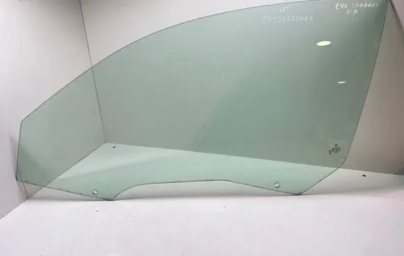 BMW 3 E46 Front door window/glass (coupe) 51338252453