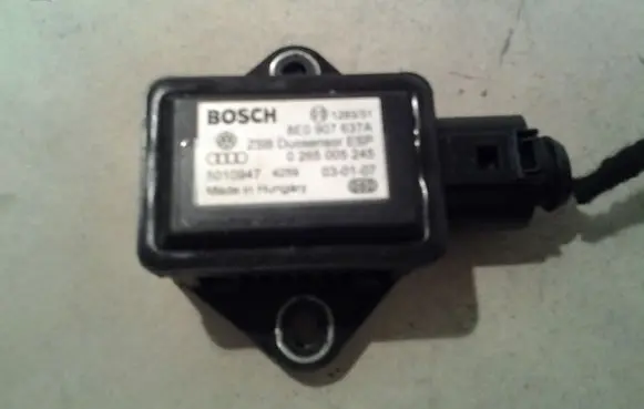 Audi A4 S4 B6 8E 8H ESP acceleration yaw rate sensor 8E0907637A 0265005245