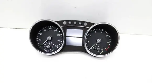 Mercedes-Benz GL X164 Speedometer (instrument cluster) A1645407048