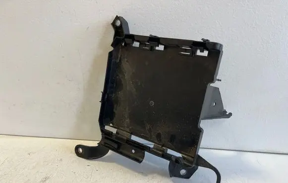 Audi A5 Engine control unit holder 8W0907647A