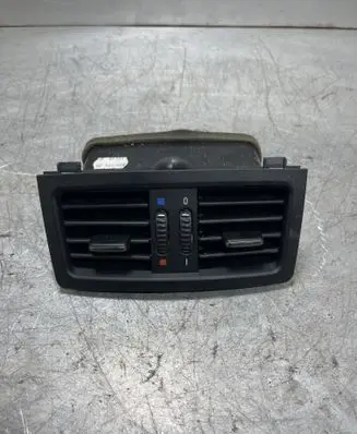 BMW 5 E60 E61 Dashboard side air vent grill/cover trim 7129556