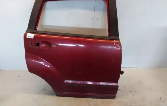 Dodge Caliber Rear door