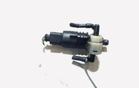 Audi A3 S3 8L Windscreen/windshield washer pump