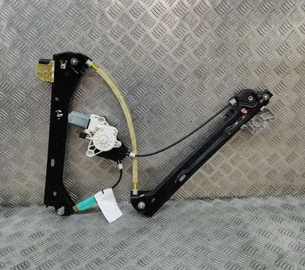 Mercedes-Benz CLA C118 X118 Front door window regulator with motor A0009061607