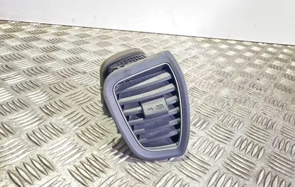 Hyundai i20 (GB IB) Dashboard side air vent grill/cover trim AD14TS