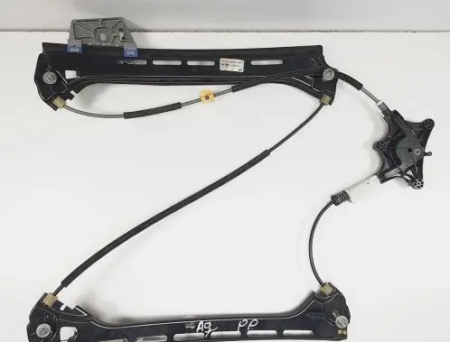 Mercedes-Benz E C207 W207 Front door window regulator with motor A2077200246
