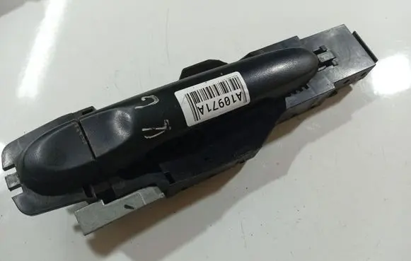 Nissan Micra Front door exterior handle 