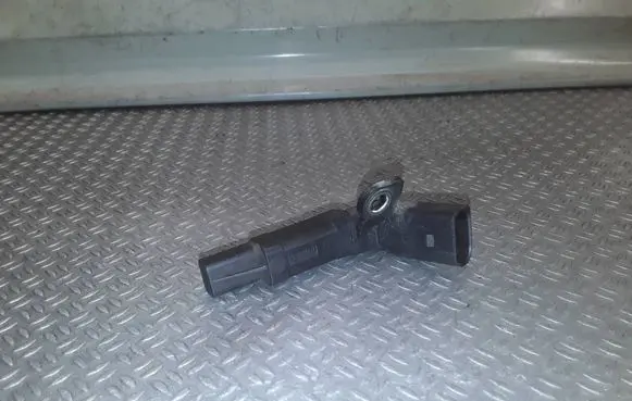 Skoda Fabia Mk2 (5J) Crankshaft position sensor 03D906433A