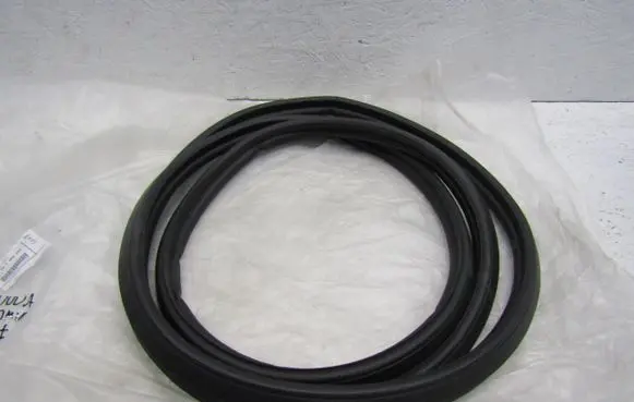 BMW X3 G01 Trunk rubber seal (body) 7494945