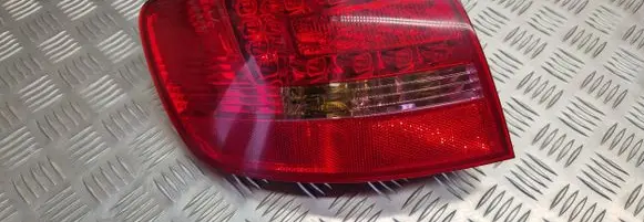 Audi A6 S6 C6 4F Rear/tail lights 89037044 4F9945221B 89033806