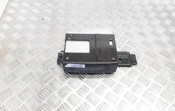 Renault Espace - Grand espace IV Radio/CD/DVD/GPS head unit 8200205833