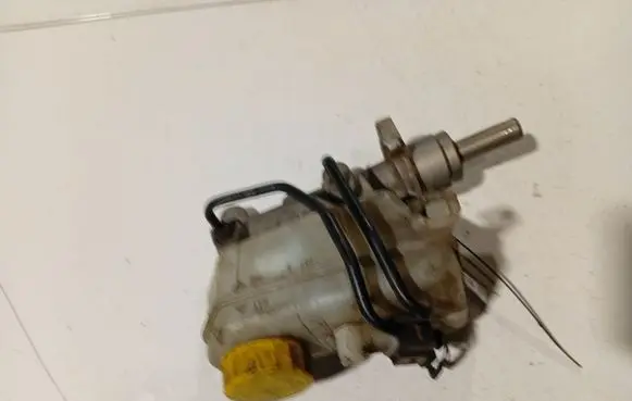 Skoda Fabia Mk2 (5J) Master brake cylinder 