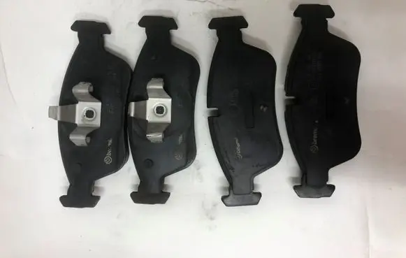 BMW 1 E81 E87 Brake pads (front) P06035 34112288851 34116767147