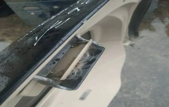 Nissan Murano Z50 Tailgate/trunk/boot hinge
