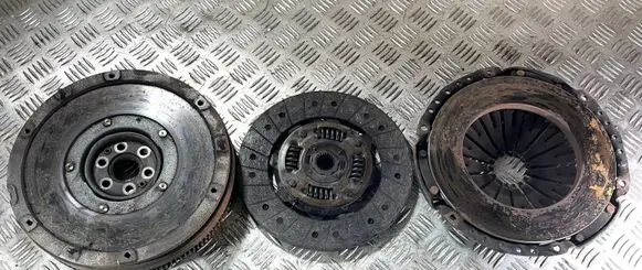 Ford Kuga II Flywheel FM517550
