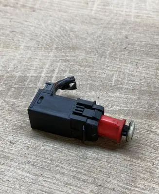 Opel Astra G Brake pedal sensor switch 09185906