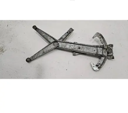 BMW 3 E30 Front door manual window regulator 1932394