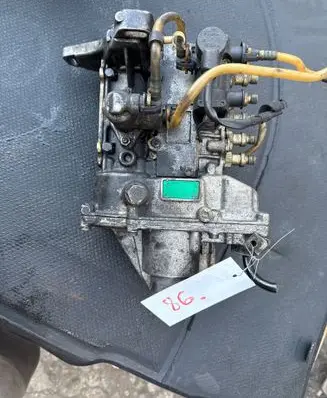 Mercedes-Benz E W210 Fuel injection high pressure pump 0400195004 6050701101