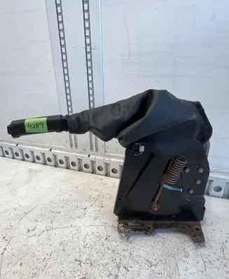 Iveco Daily 4th gen Hand brake release handle 