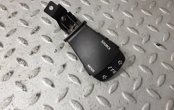 Dacia Sandero III Multifunctional control switch/knob 255522187R