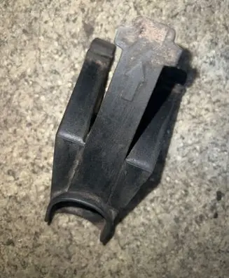BMW 5 E34 Radiator mount bracket 1709332