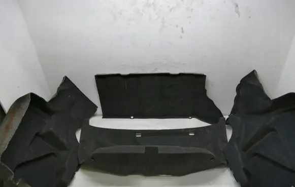 Mercedes-Benz E W124 Tailgate/boot cover trim set 1246943525