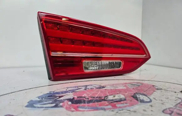 Hyundai Santa Fe Tailgate rear/tail lights 924052W130 924052W1