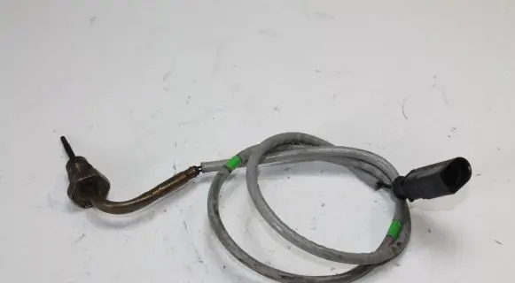 Volkswagen Golf VII Exhaust gas temperature sensor 04L906088BL