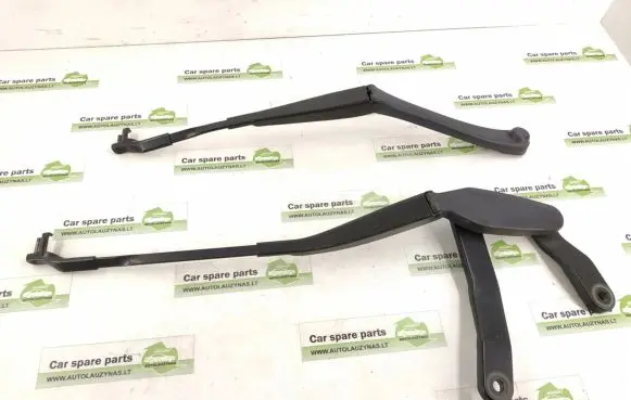 Mercedes-Benz E W212 Front wiper blade arm DALISID2163 2128200944 A2128200944