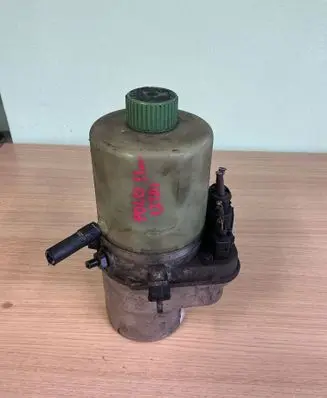 Volkswagen Polo V 6R Power steering pump 6R0423156B