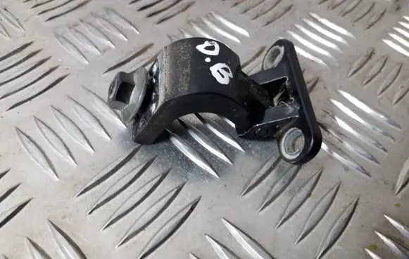 Volkswagen Touran II Tailgate/trunk/boot hinge