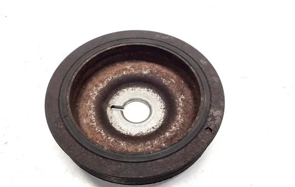 Nissan Qashqai Crankshaft pulley E111126A