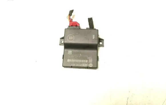 Audi A5 8T 8F Gateway control module 8R0907468N