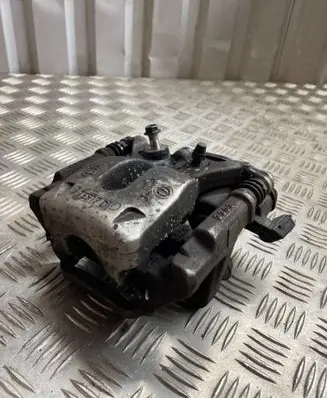 Nissan Qashqai J12 Rear brake caliper 7E917D 2303 6W518F