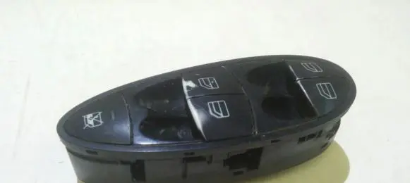Mercedes-Benz E W211 Electric window control switch a2118213579 swf502.160