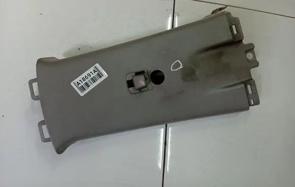 Toyota Yaris (B) pillar trim (top) 6241152130