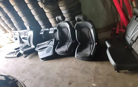 Audi Q7 4L Interior set