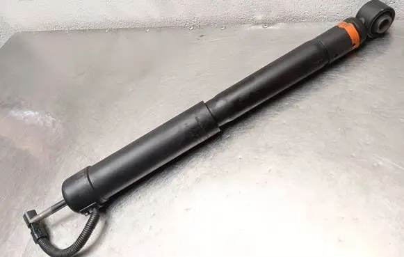 Toyota Avensis T220 Rear shock absorber with coil spring 4853060071