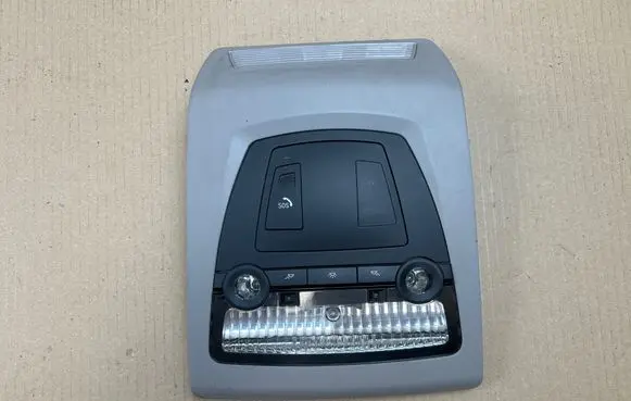 BMW 5 F10 F11 Front seat light 28348347