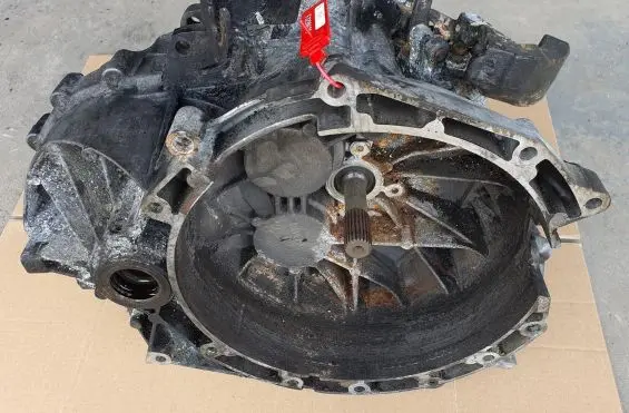 Jaguar X-Type Manual 5 speed gearbox 6X4R-7002-CA