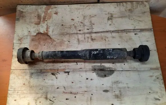 Land Rover Discovery 3 - LR3 Front prop shaft 