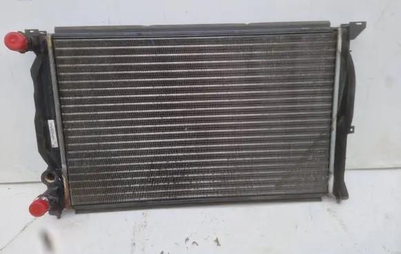 Volkswagen PASSAT B5 Coolant radiator 8D0121251AC
