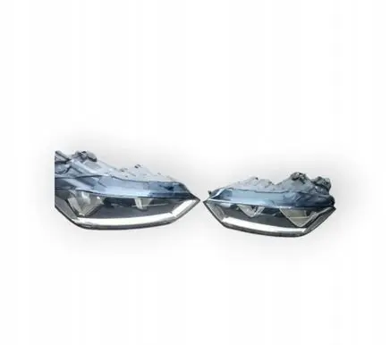 Volkswagen Golf Sportsvan Headlight/headlamp